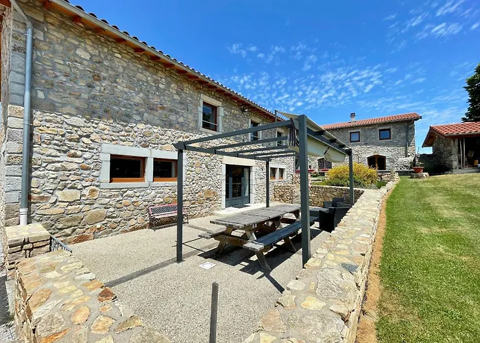 Grand Cosy Avec Terrasse, Jardin Et Jeux A Boisset, Proche Villages Medievaux Et Loisirs Nature - Fr-1-582-246 Ferienhaus Boisset (Haute-Loire)