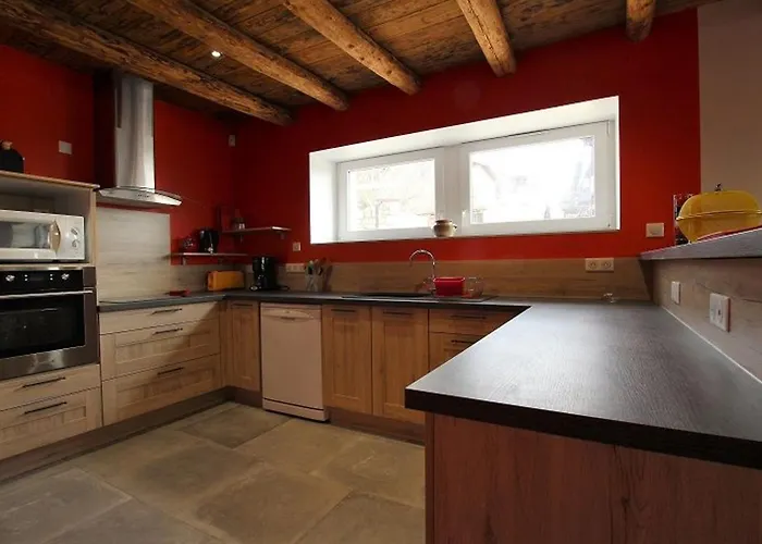 Grand Cosy Avec Terrasse, Jardin Et Jeux A Boisset, Proche Villages Medievaux Et Loisirs Nature - Fr-1-582-246 *